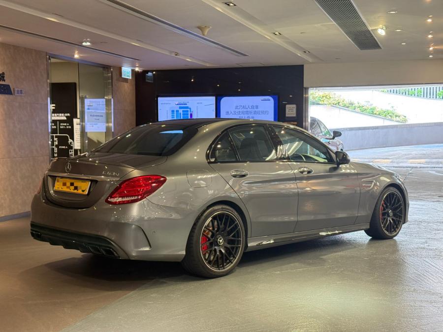 C63S - Image 2